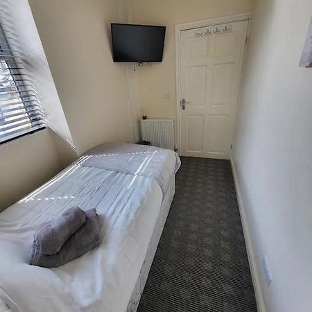 Dublin Packet - Single Room 3 홀리헤드 외부 사진